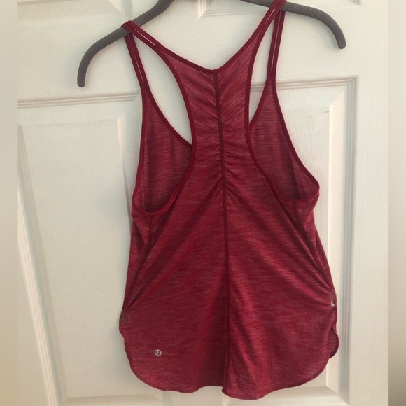 Lululemon Heathered cranberry size medium flowy light tank - Picture 6 of 8